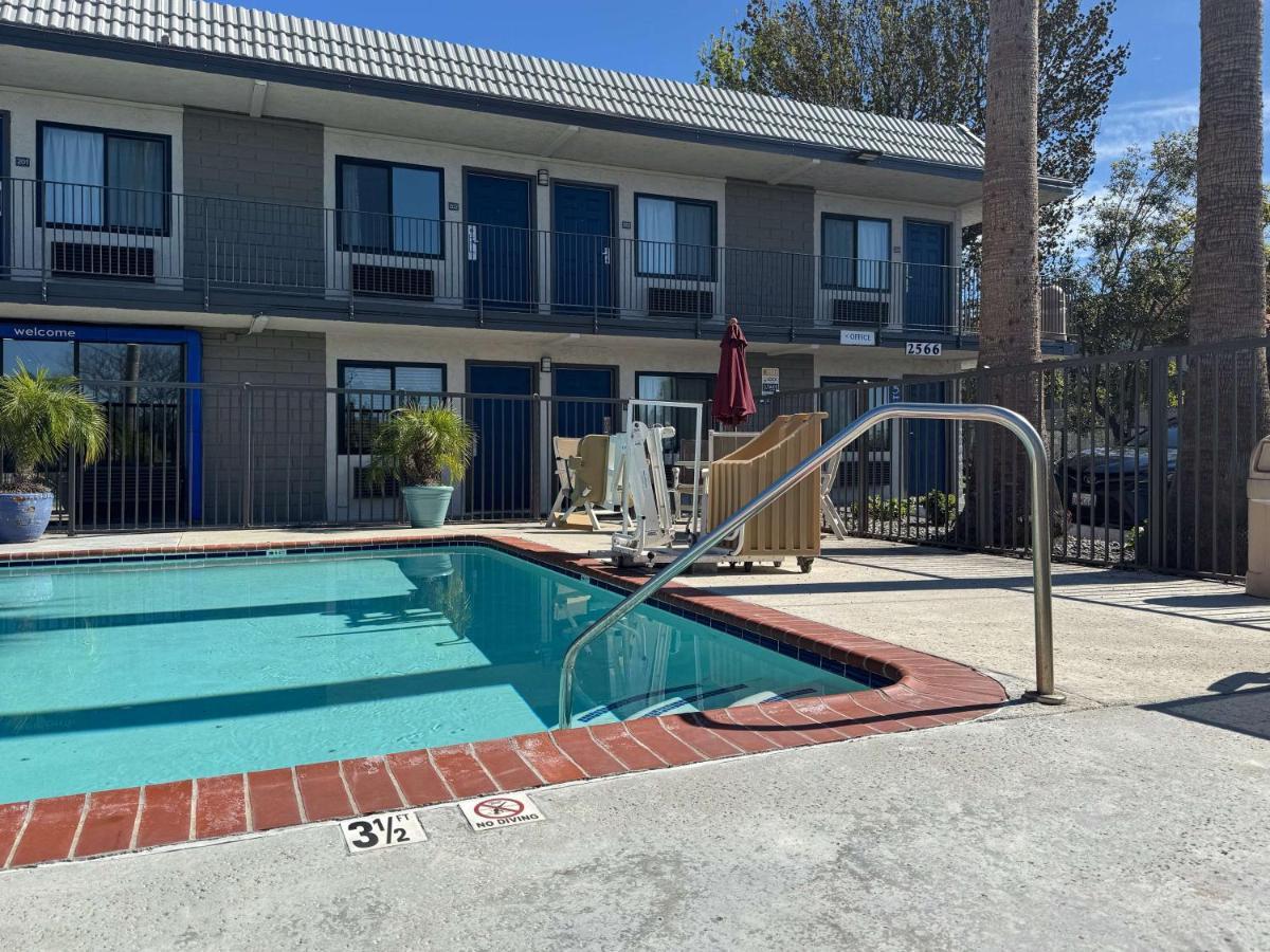 Motel 6-Simi Valley, Ca Eksteriør billede